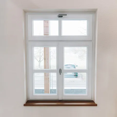 Maßgeschneiderte Holz Sprossenfenster aus Kiefer Maßgeschneiderte Holz Sprossenfenster